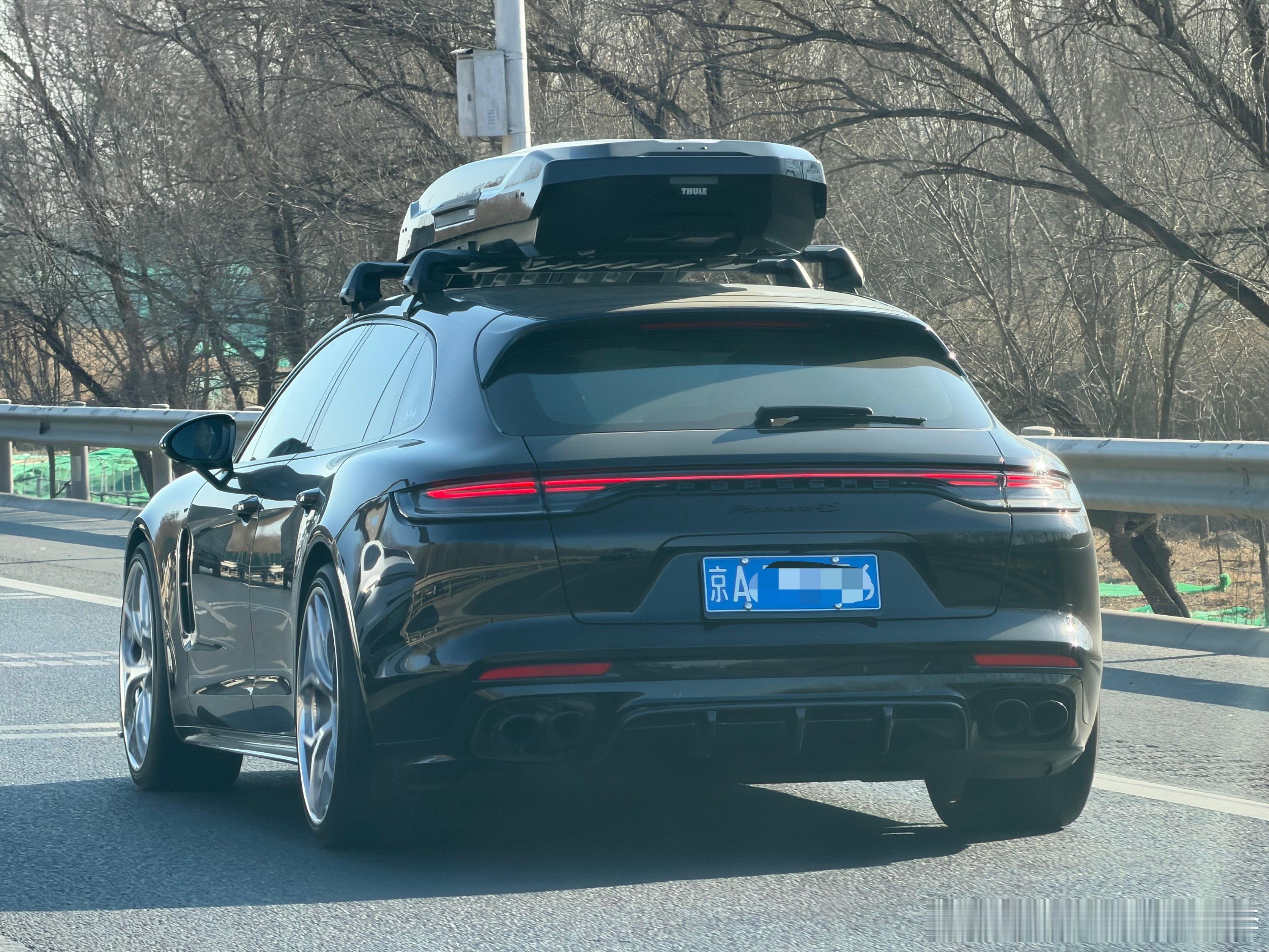 你帅死我得了人怎么能有品位成这样？大v聊车保时捷三公李