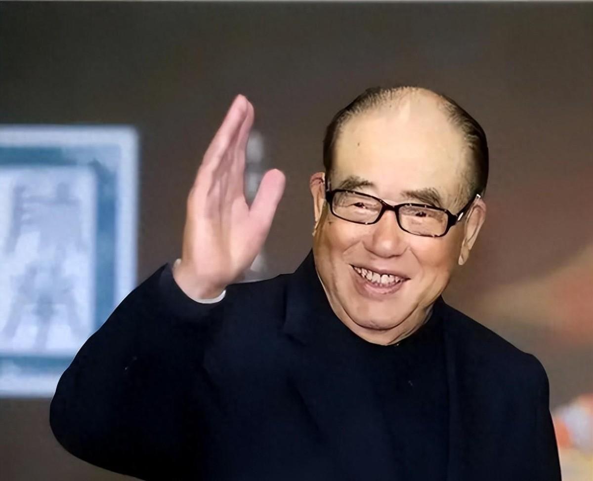 2012年郝柏村询问外孙女国籍，外孙女的回答令他深感悲痛，这背后究竟有何无奈？