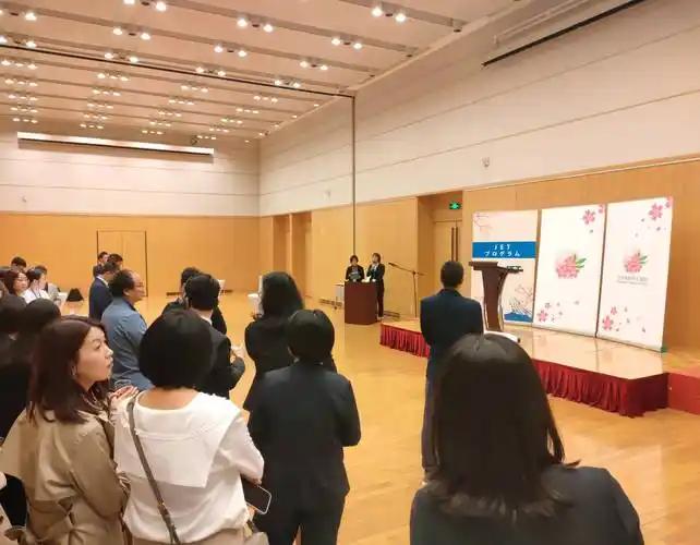 没人理，日本找中国了。根据日本方面报道，日本驻华大使馆在4月11日为参加外语