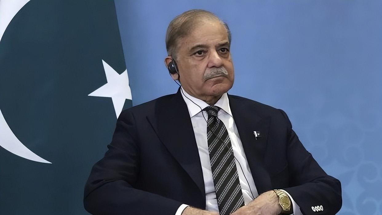 巴基斯坦自己都没有想到，跟着中国混来混去，结果也混了一个霸主！中东局势失控后，