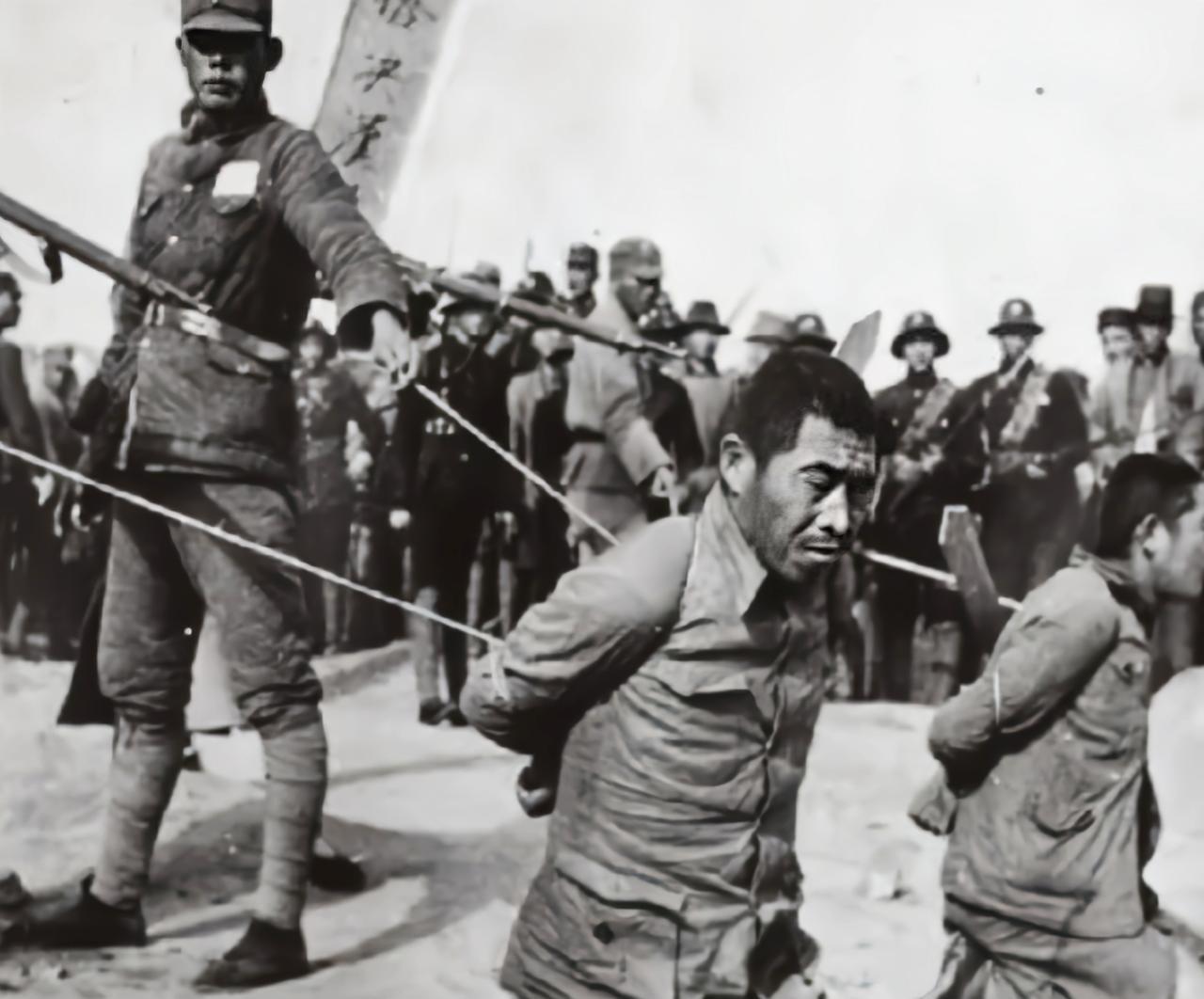 1946年，军统叛徒被枪毙后，妻子收尸时，却发现尸体不是丈夫，就去找大特务毛森，