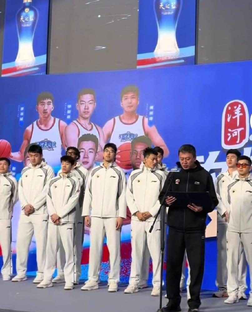 同曦出征动员大会亮点多，王世龙取代贝西，黄荣奇登上海报这几天开动员大会，甚