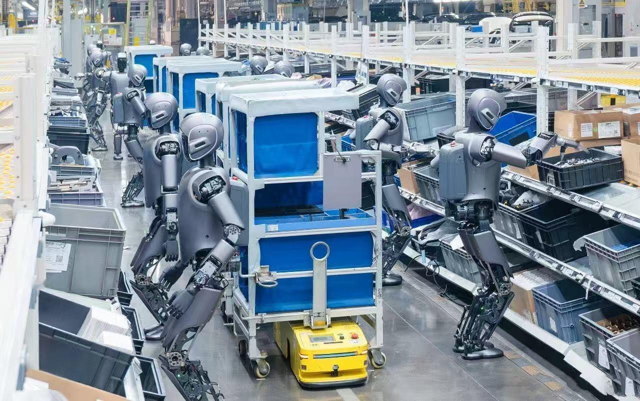 今年真的是机器人元年啊，市面上的机器人可以说是百花齐放，但是有些是真机会，有些就