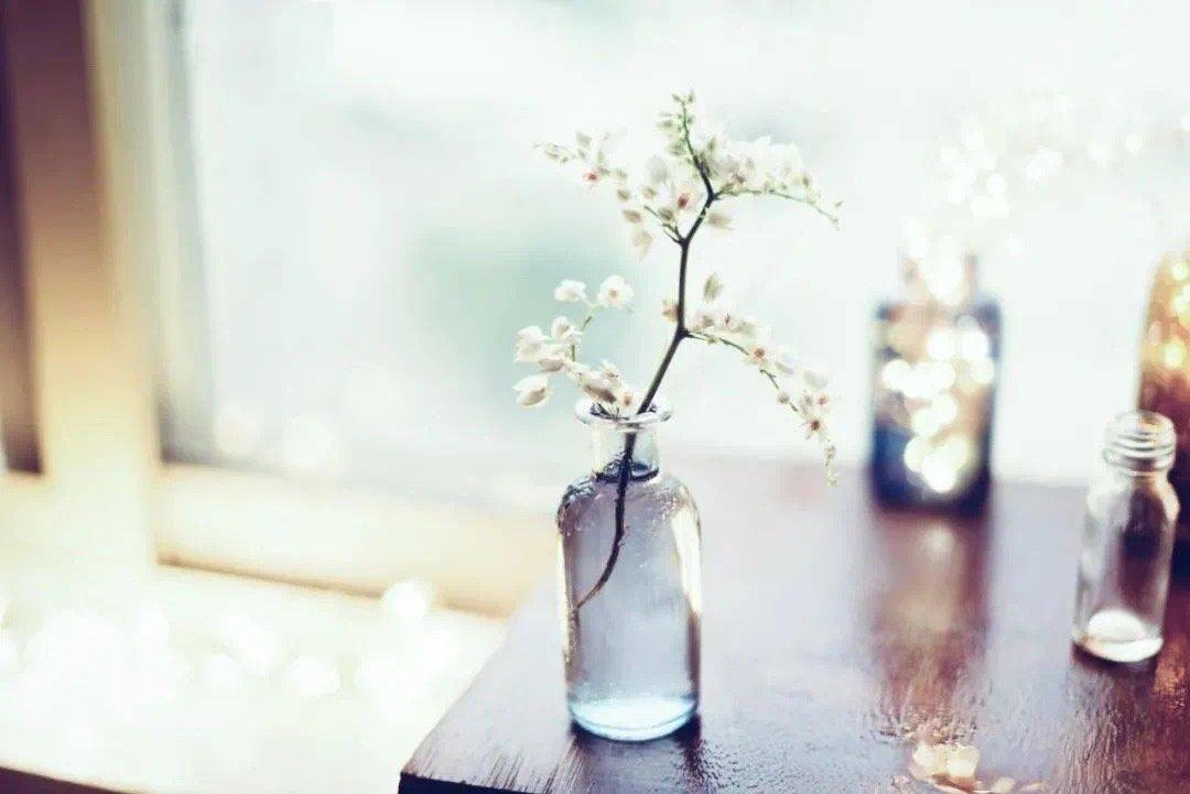 “生活里、工作上，没有真正的解决不了的问题。想解决的，其实一定能解决掉。就看