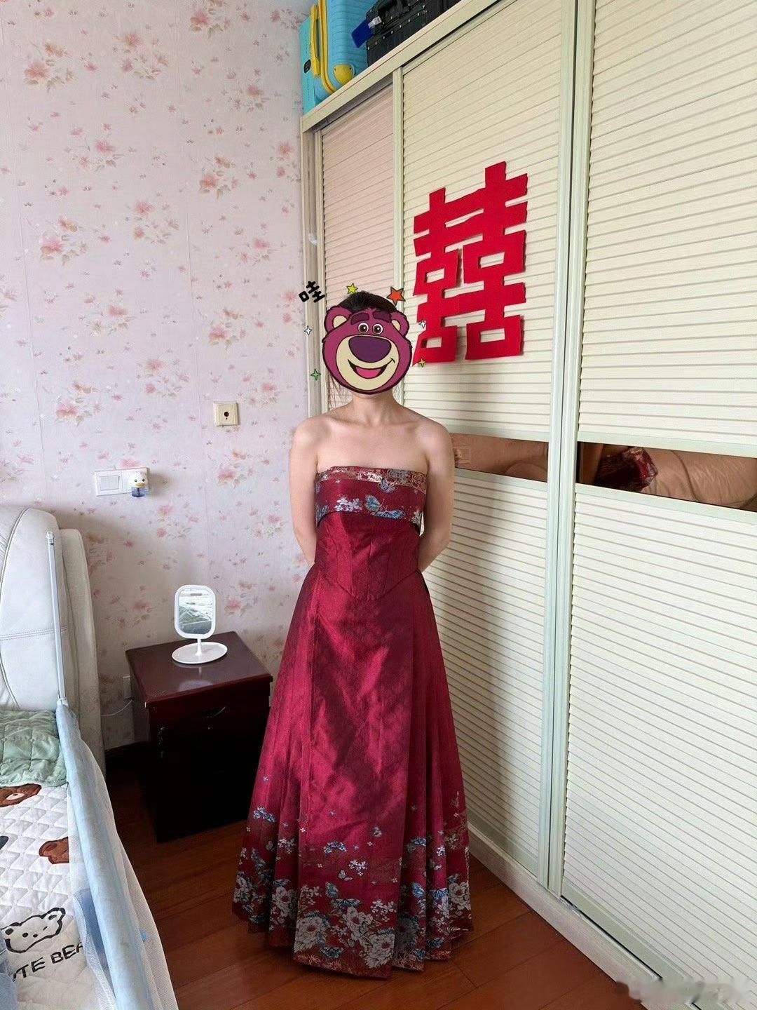 老公喜欢1，婆婆喜欢2，可我更喜欢3…原来最美的婚纱是这样的