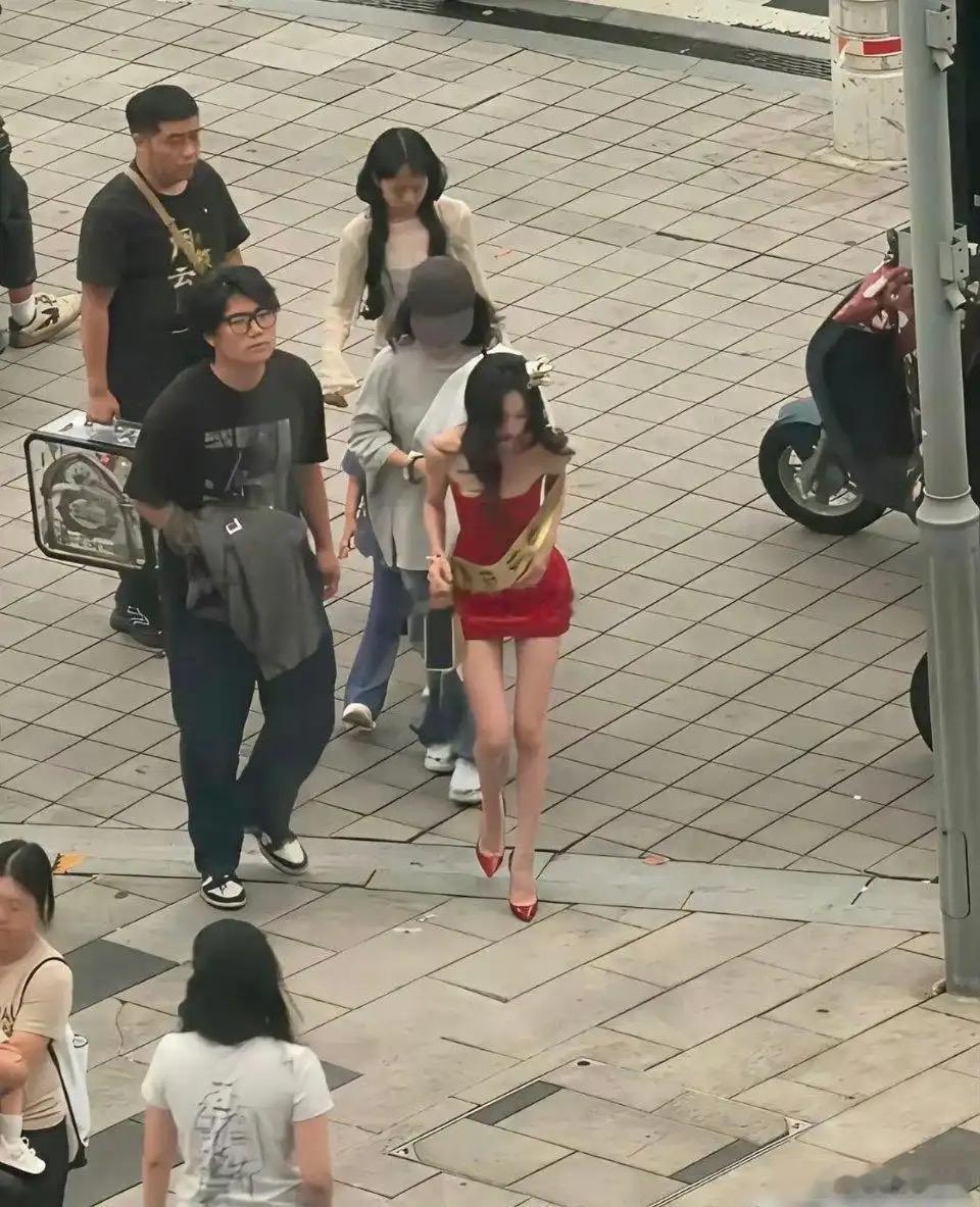 只有瘦到这种上镜才刚刚好​​​