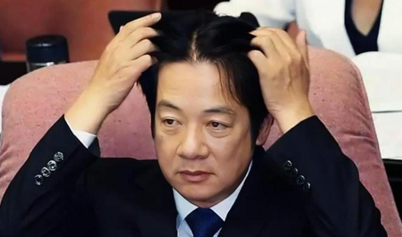 【董军防长对“台独”摊牌，岛内发现不对劲，大陆“收台”行动已开始】近日董军防长