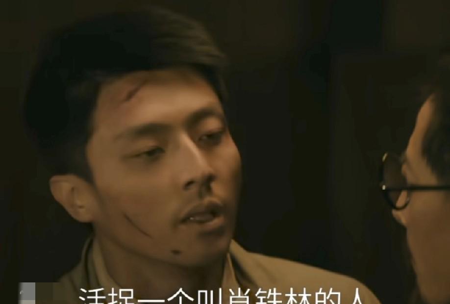 刘叔走后，他立马把它摔碎了。本以为小贵真的站在了战友这边。可是，他的毒瘾又犯了