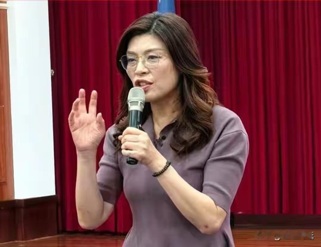 中国国民党主席郑丽文正式宣布。8月26日，郑丽文在国民党中常会中正式宣布：将朱