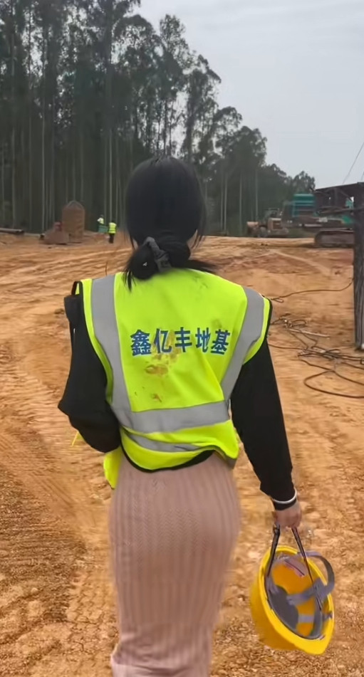 媚你的事我顺手就做了​​​