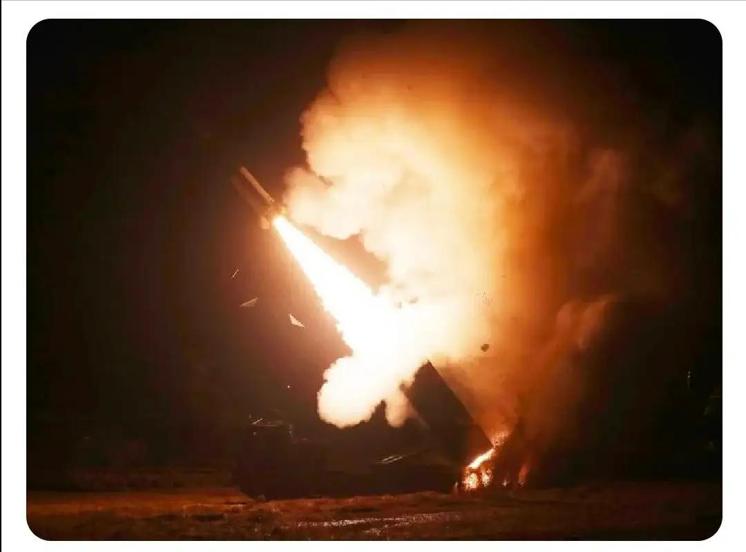 特朗普干了一件正事儿，乌克兰终于可以出手对俄罗斯进行重磅打击了。