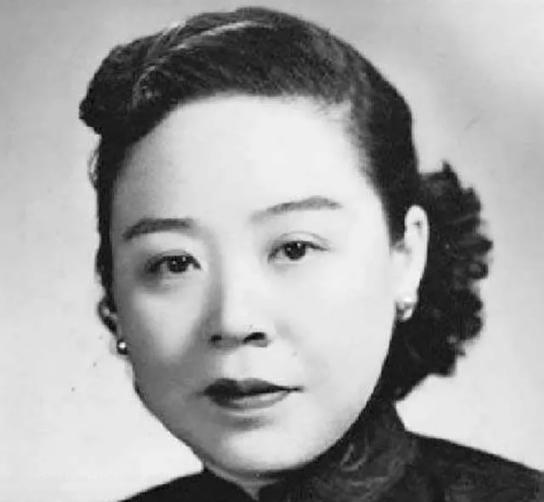 1930年，副官为白崇禧送来未婚妻，一年后，竟生下一子。1930年的南宁