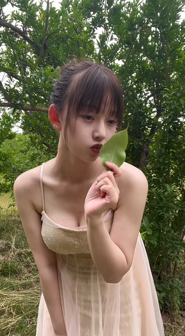 和闺蜜出来旅游，怎么能不拍照留恋呢