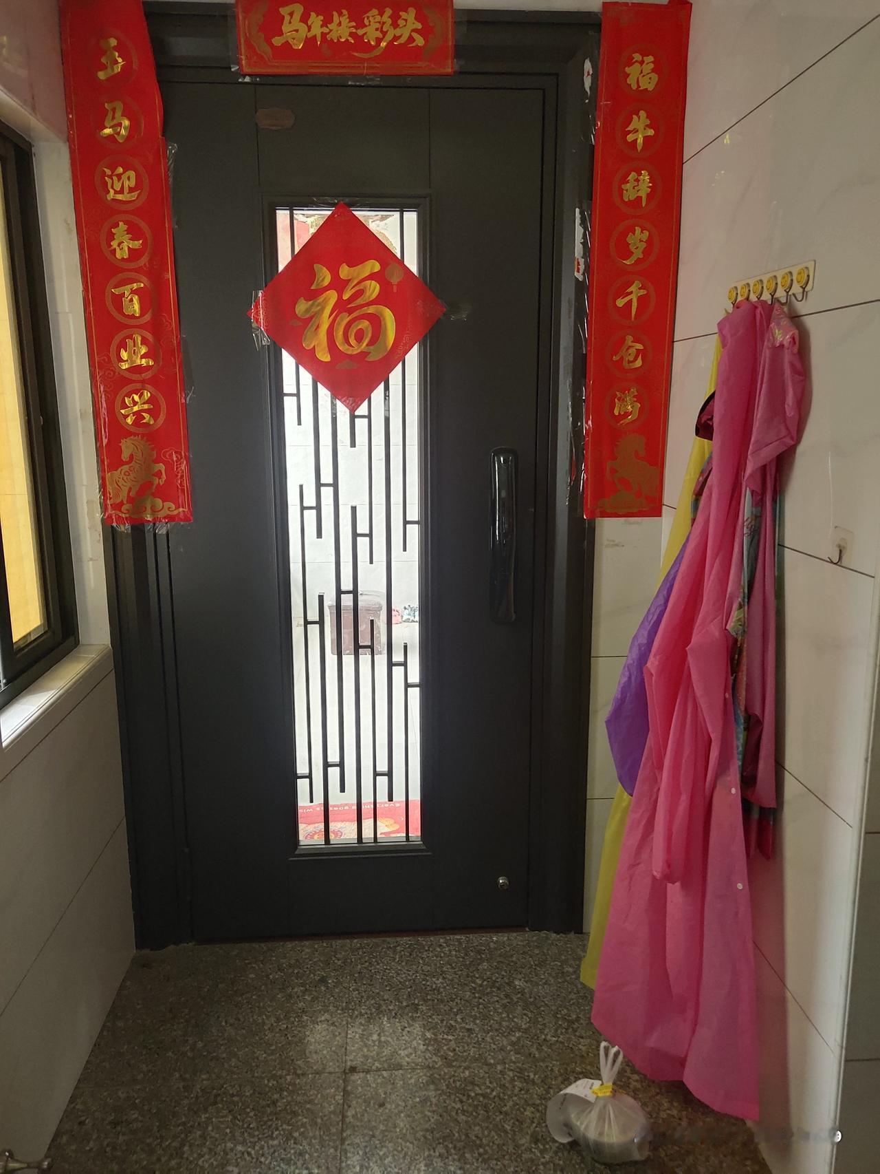 人每天奔波劳碌,究竟是为了什么?丈母娘住院，老婆跟我商量，先拿两万。我二话没