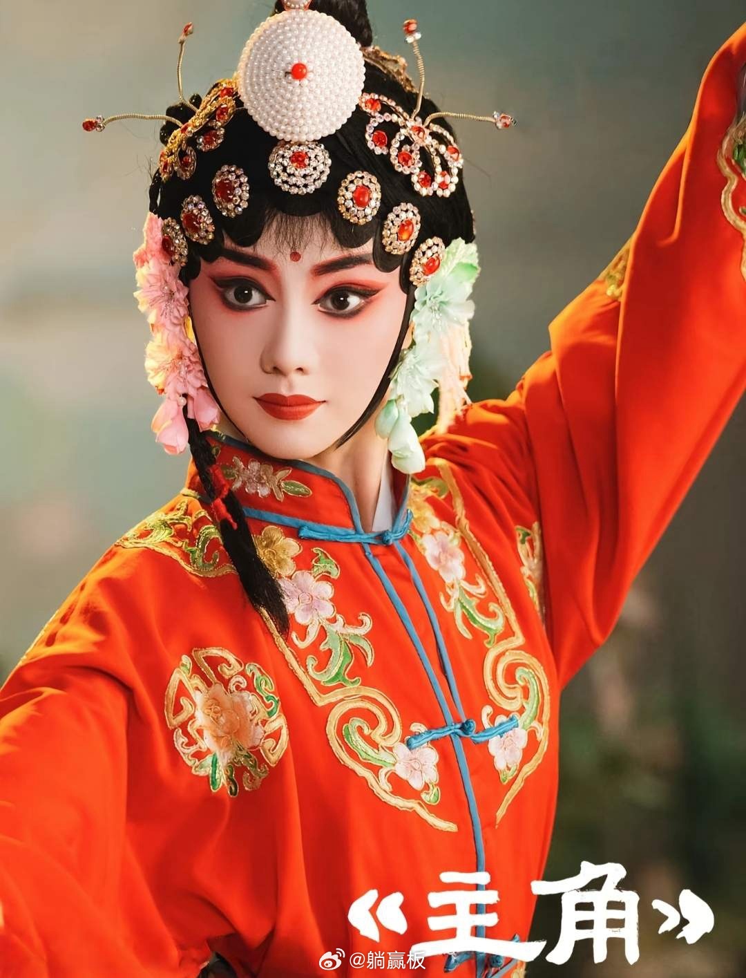 《主角》里的物价怎么这么离谱？易青娥一个月工资才45元，花彩香一碗凉皮才2毛钱，