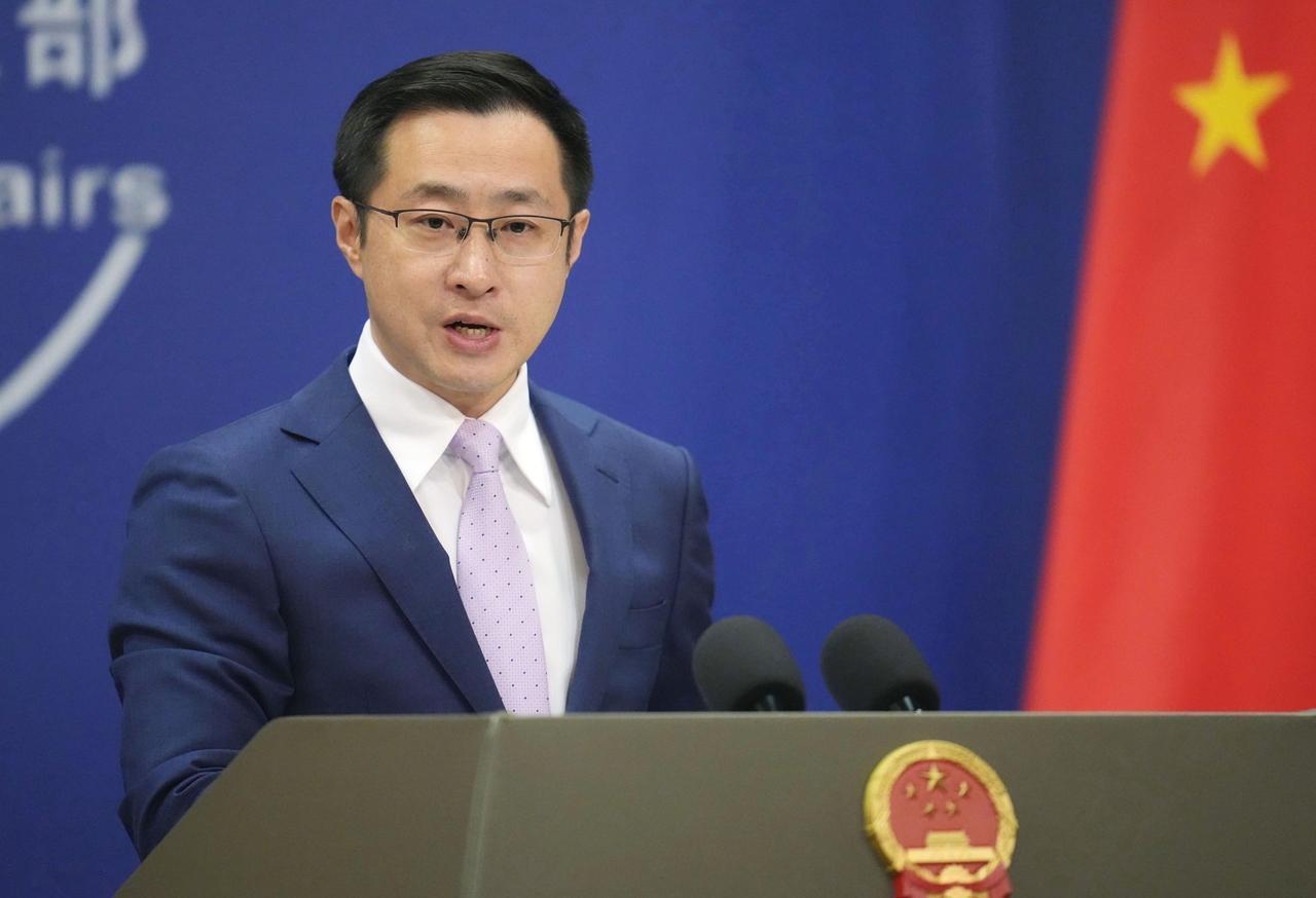 伊朗终于可以缓口气了！8月25日，在美国威胁对不参与制裁伊朗的国家可能采取反制