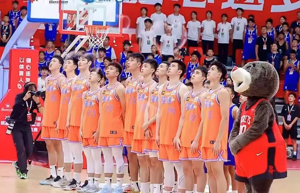 福建男篮🏀注册名单凑不齐伍伯兰瞄准广东锋线+上海后卫休赛期