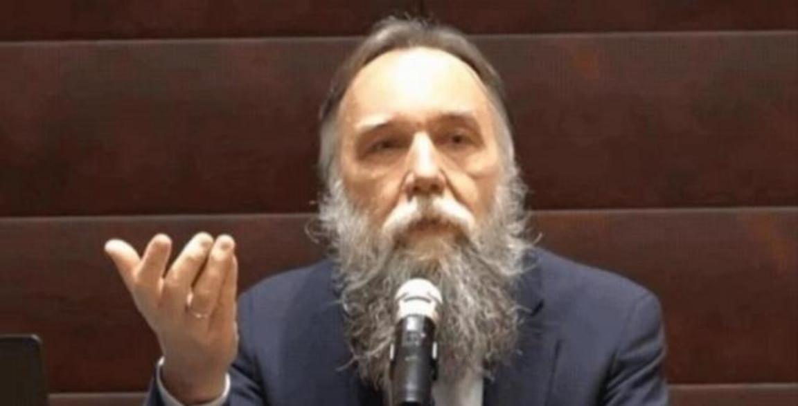 “俄罗斯国师”杜金曾预言：下一个爆发战争的地方，不是南海也不是台海，而是在这个地