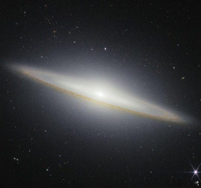 NASA的詹姆斯·韦伯太空望远镜（JWST）使用其NIRCam（近红外相机）