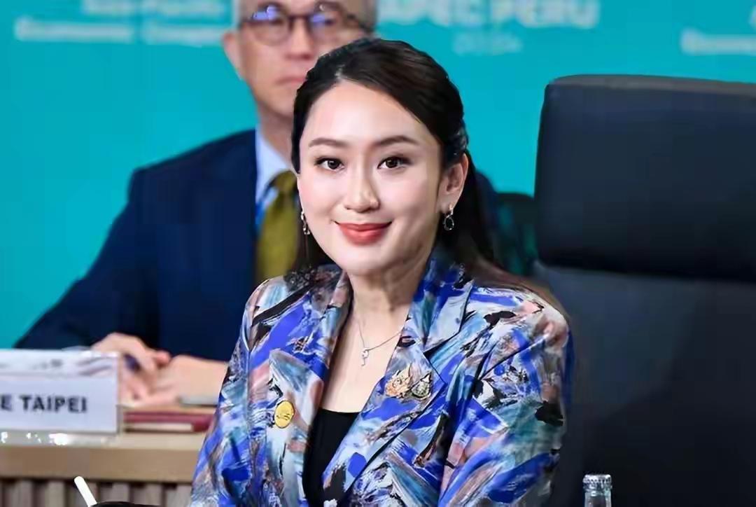 阿努廷其实在玩火，他之所以拒绝美国总统，其实是在示好泰国军方。目前来看，他是想打