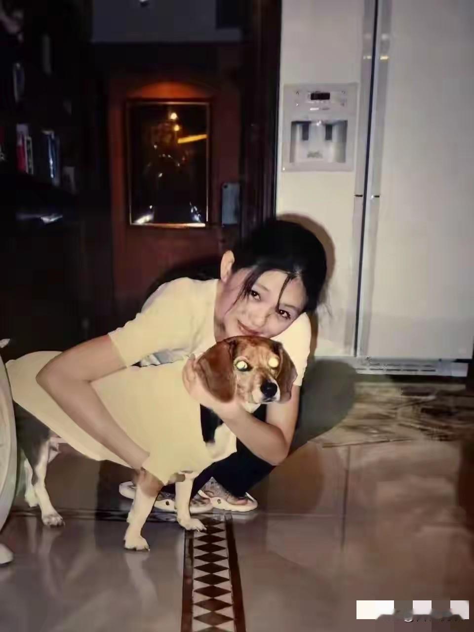 一个细节告诉你小S只能活在过去了自从大S走后小S难过了一年多现在终于