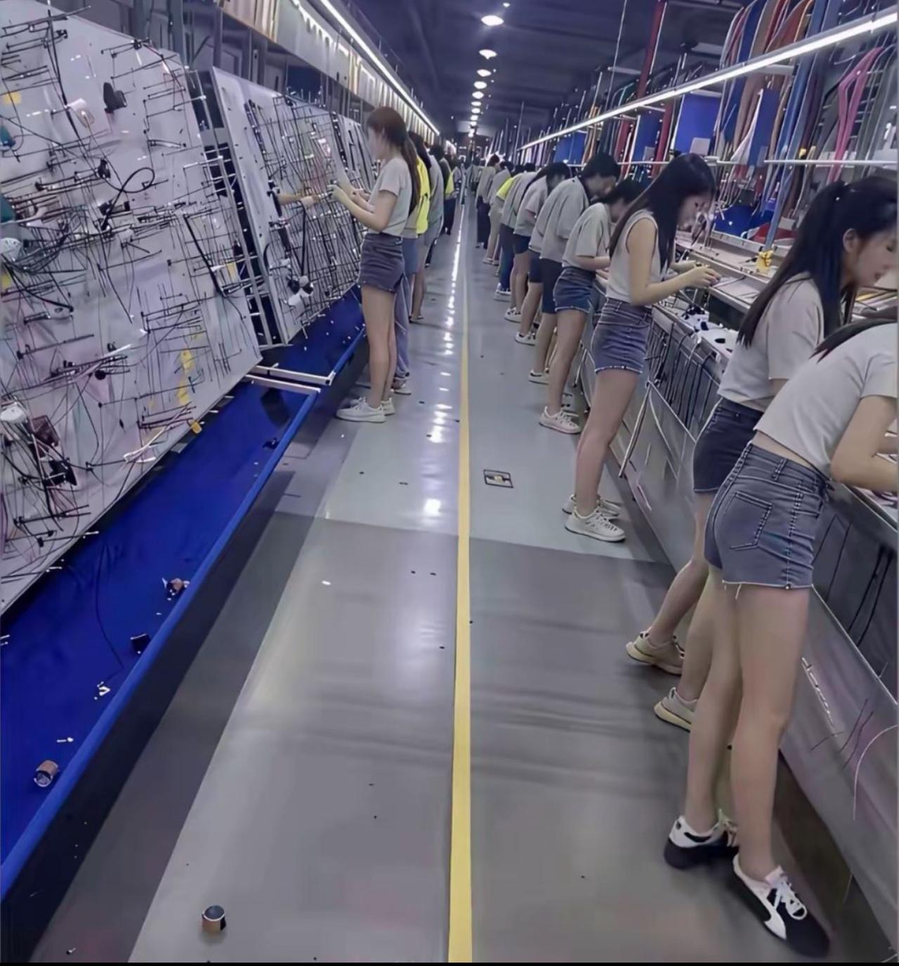 别人找厂看薪资工时，我找厂先瞅车间环境。一天实打实八小时不加班，薪资先放一边，光