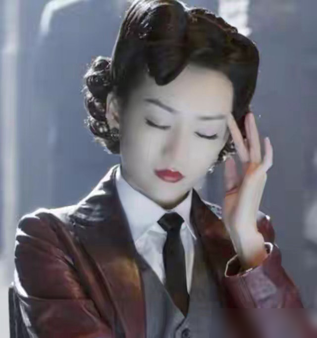 两个顶流女演员私下说的真话，戳破演艺圈真相！江疏影和王鸥聊各自演过的女特工，一个是卧底，一个是明面反