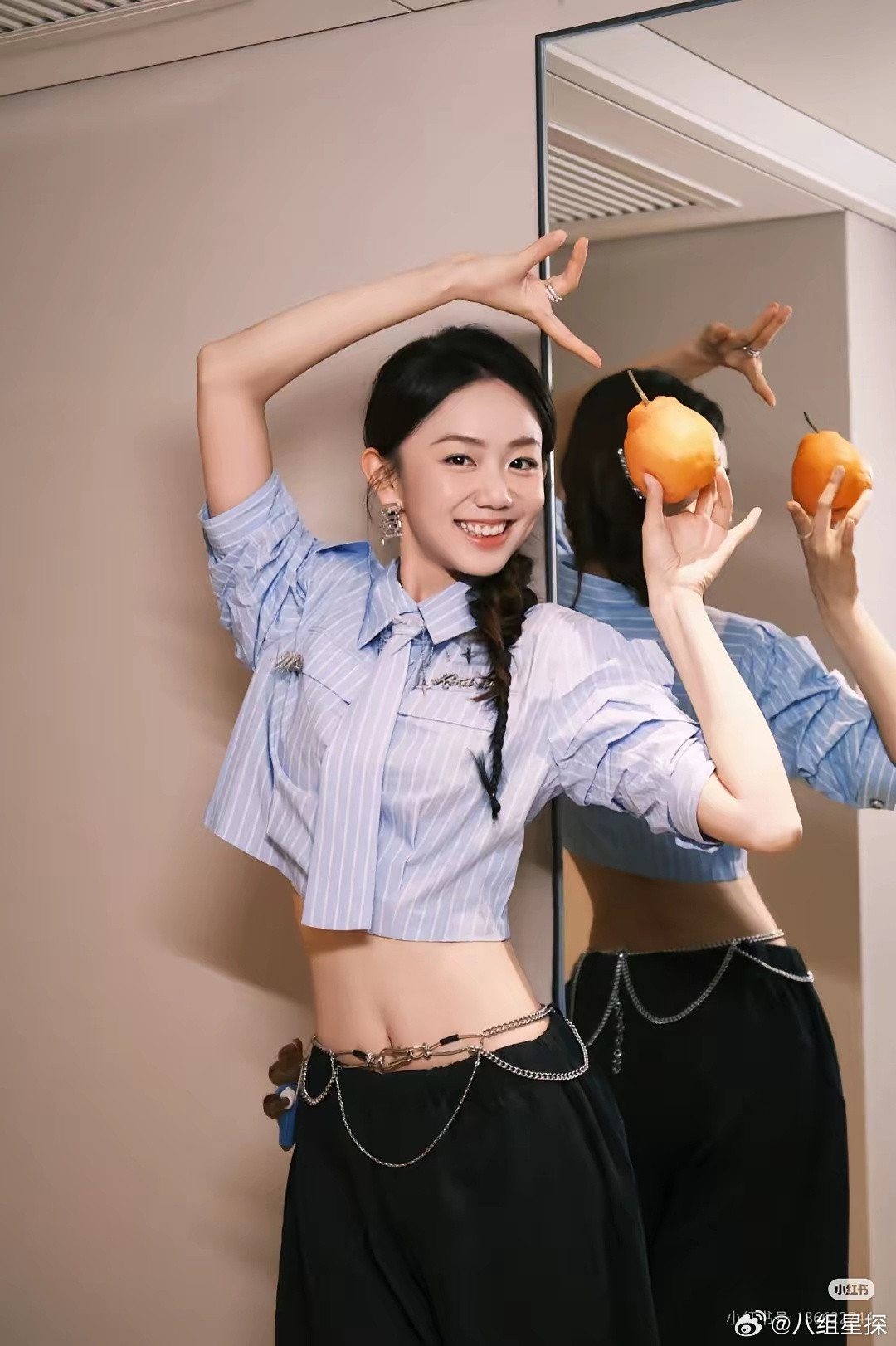 事实证明，人有本事，嫁给偶像也并不难。许嵩和冯禧要结婚了，对00年出生的冯禧来说