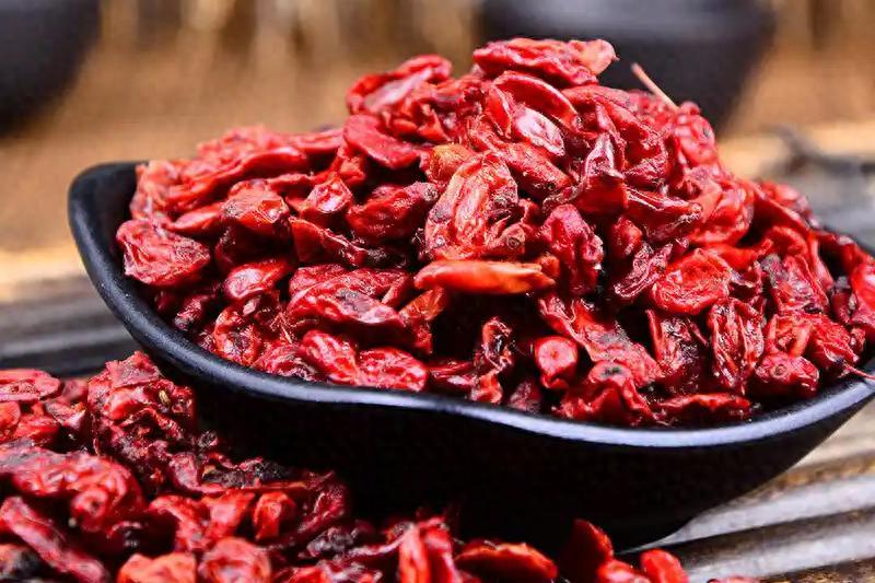 山茱萸一搭配，补肝肾、固精气、养筋骨，三脏同调，一身轻松提示：本内容仅供健康科