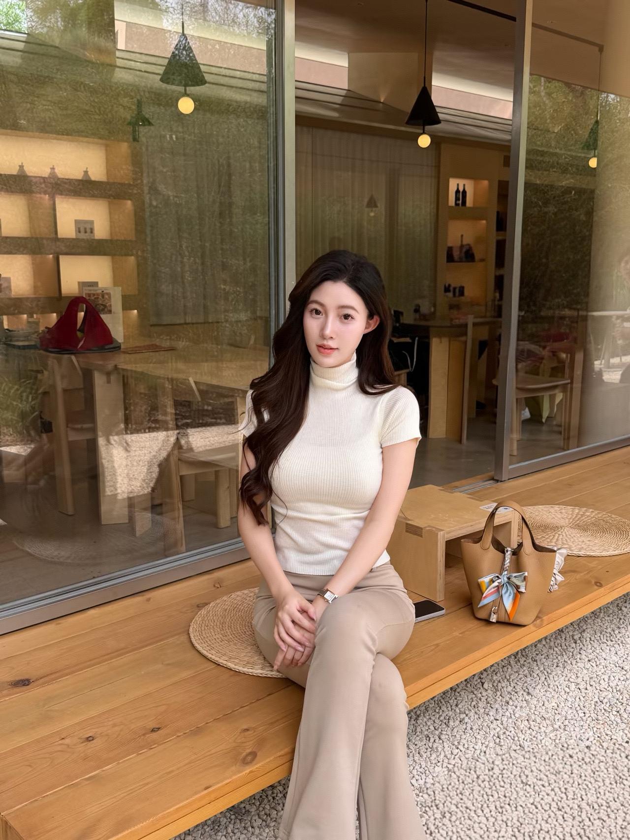 静坐窗前，岁月静好