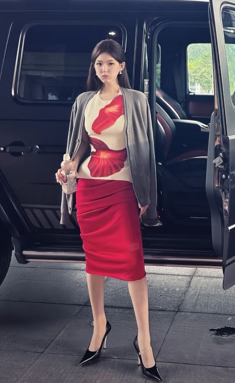 我们大女人的站姿，就是这样的许我耀眼赵露思许我耀眼​​​