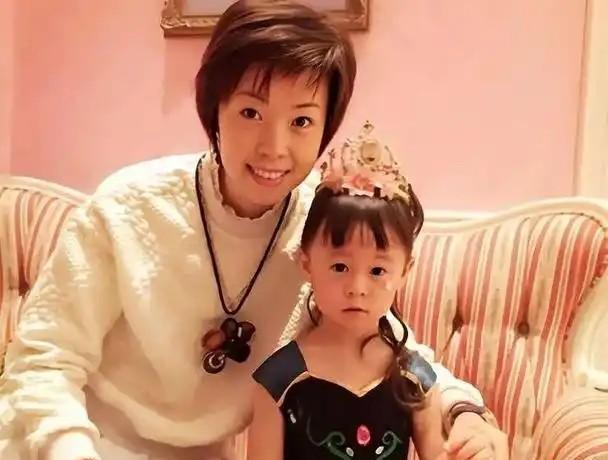 为什么这些富豪都愿娶容颜一般的运动员？张怡宁与徐威的结合就是一个鲜明的案例。