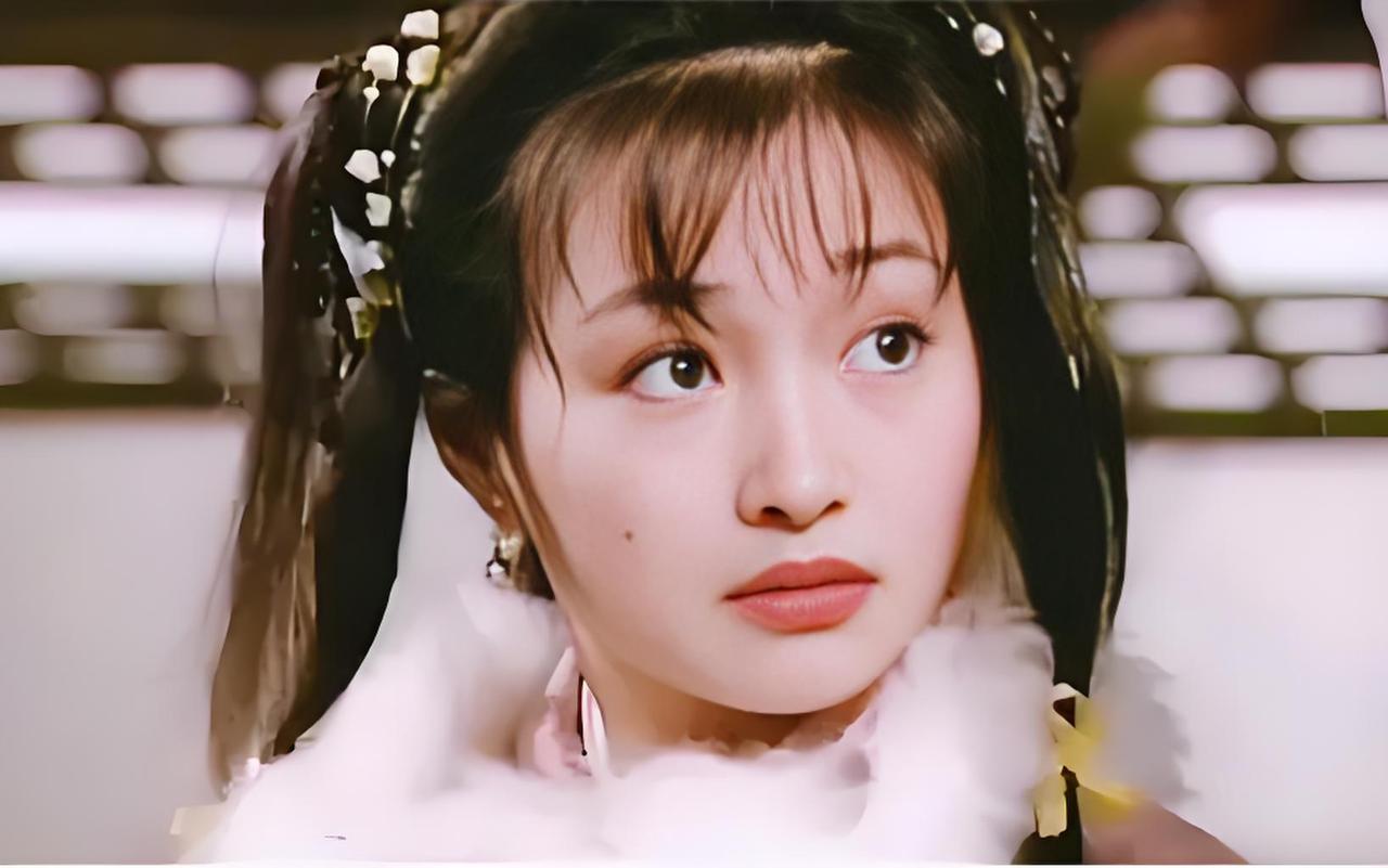 金庸笔下最孤独的人是谁？不是断臂的神雕大侠杨过，不是孑然一身的武当祖师张三丰，