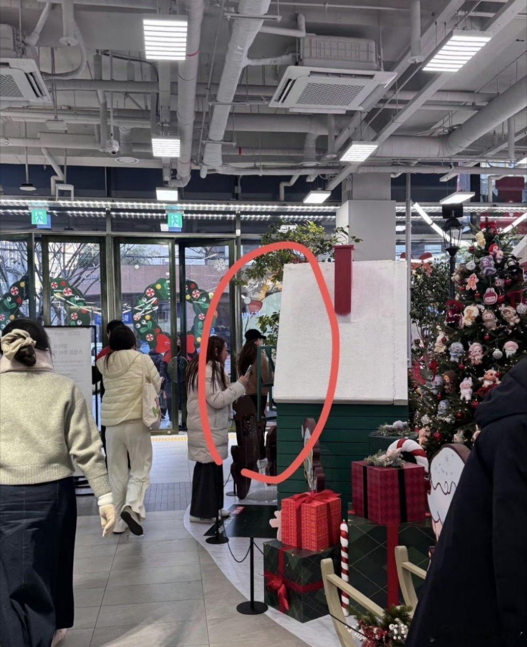 网友首尔偶遇angelababy鼻姐快回来了，85花又要热闹了