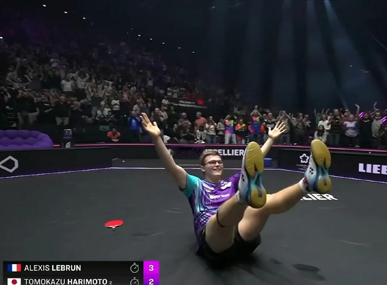 张本智和自从和他父亲争吵后，他父亲退出了他的训练指导，专心带他妹妹张美和，姜还是