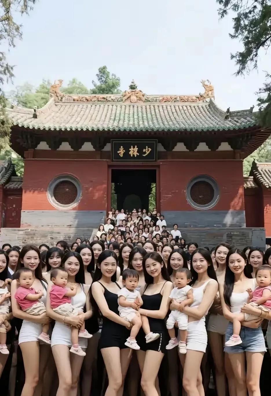 如此奇葩的图片，也有人用心的给AI出来，真的是煞费苦心。这是想说永信主持凡胎俗体