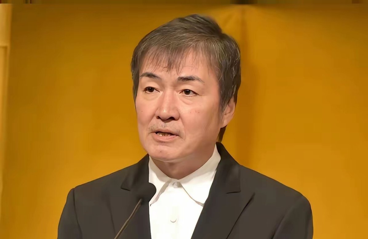 东野圭吾到底留下多少钱东野圭吾去世后留下约50亿日元（约2.4亿人民币）总资产。
