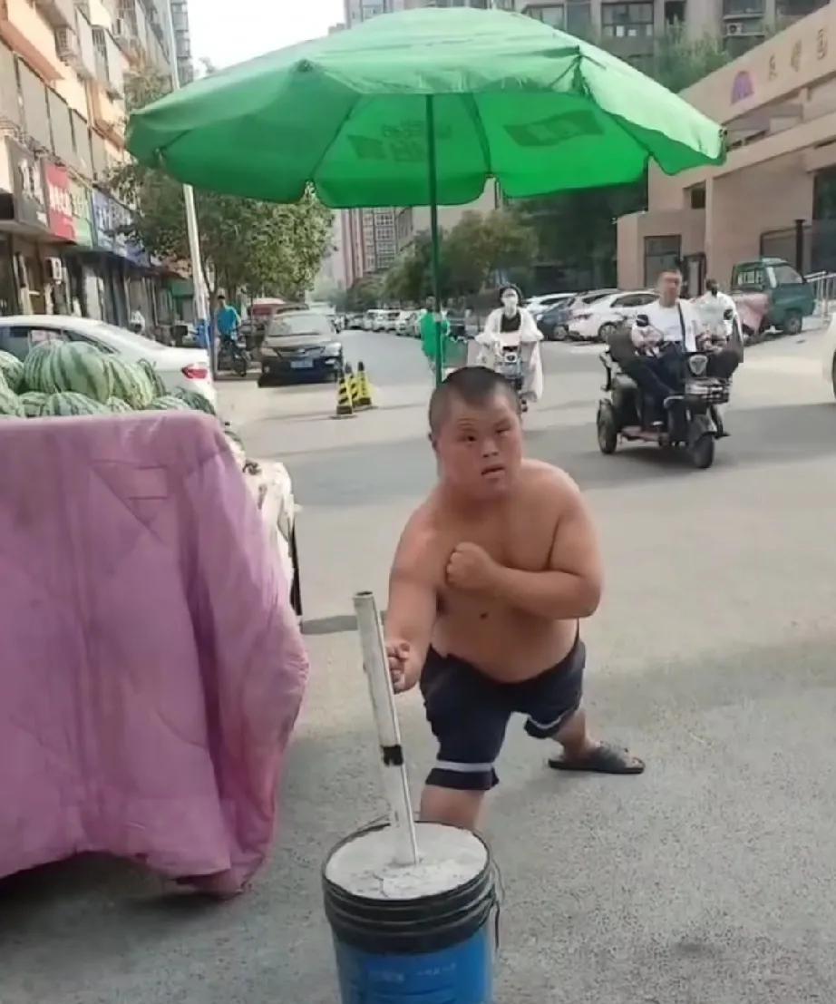 他们这些人中只有“曾志伟”混的最好了