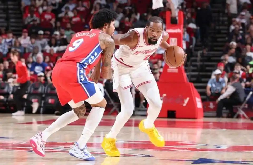 8连胜！！火箭113-102,76人。休斯顿火箭杜兰特29分7板5助，小贾巴里-