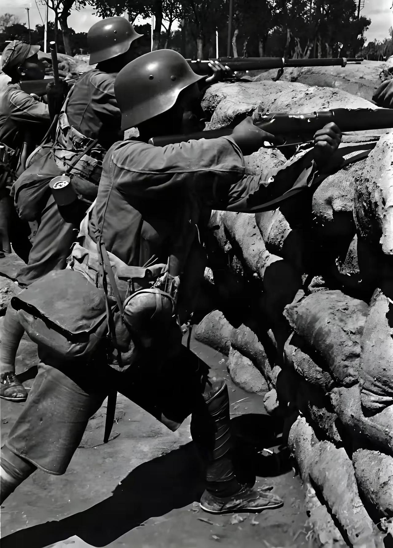 张中如是山西原平人，1919年出生在普通农户家庭，年少时的他本过着耕田劳作的平淡