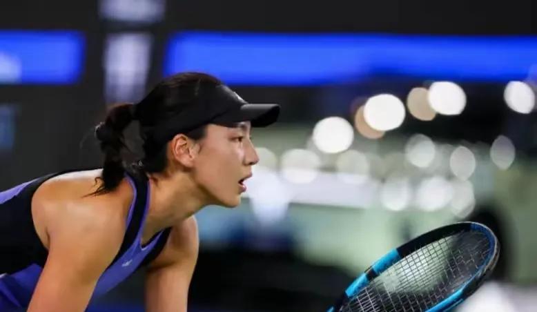 王欣瑜在2025年WTA250布拉格站女单决赛中获得亚军王欣瑜昨天一天双赛，在