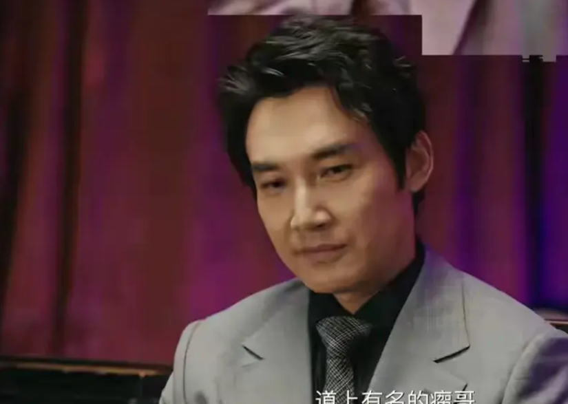 《利剑玫瑰》第25，26集抢先看。1，常锐在尹建生车祸现场查到一辆车，找到车主