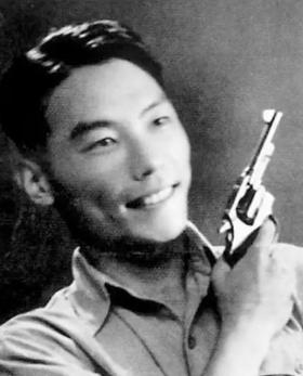 1949年，熊向晖见到周总理后，问出多年的疑惑：“胡宗南当年知道我的身份，怎么就