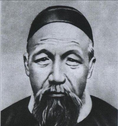曾国藩去世之前，跟李鸿章作过一次彻夜长谈，回顾自己一生的成败利弊之后，曾国藩意犹未尽，随后又给李鸿章
