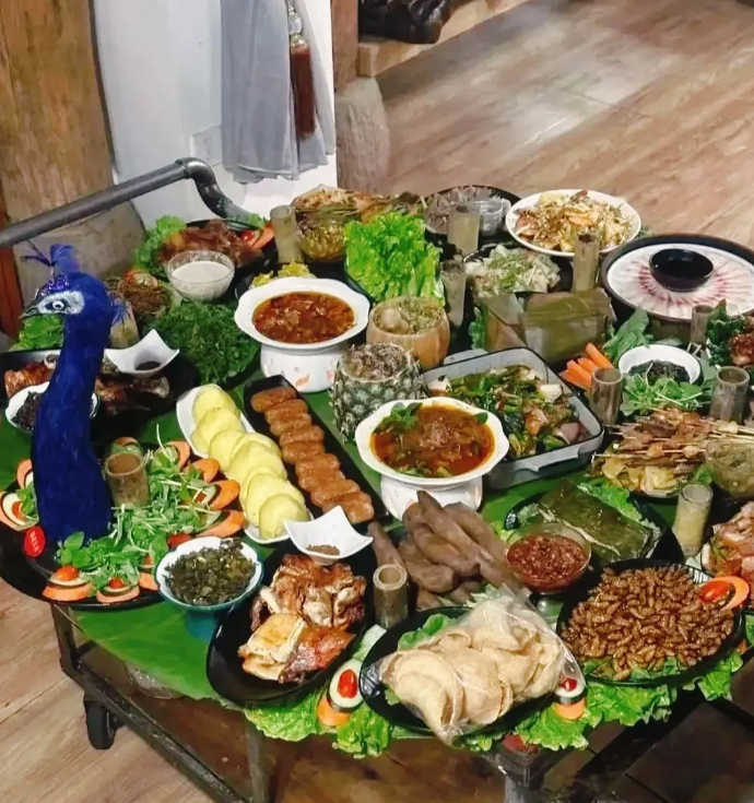 孔雀开屏，谁知道这是哪里的美食？
