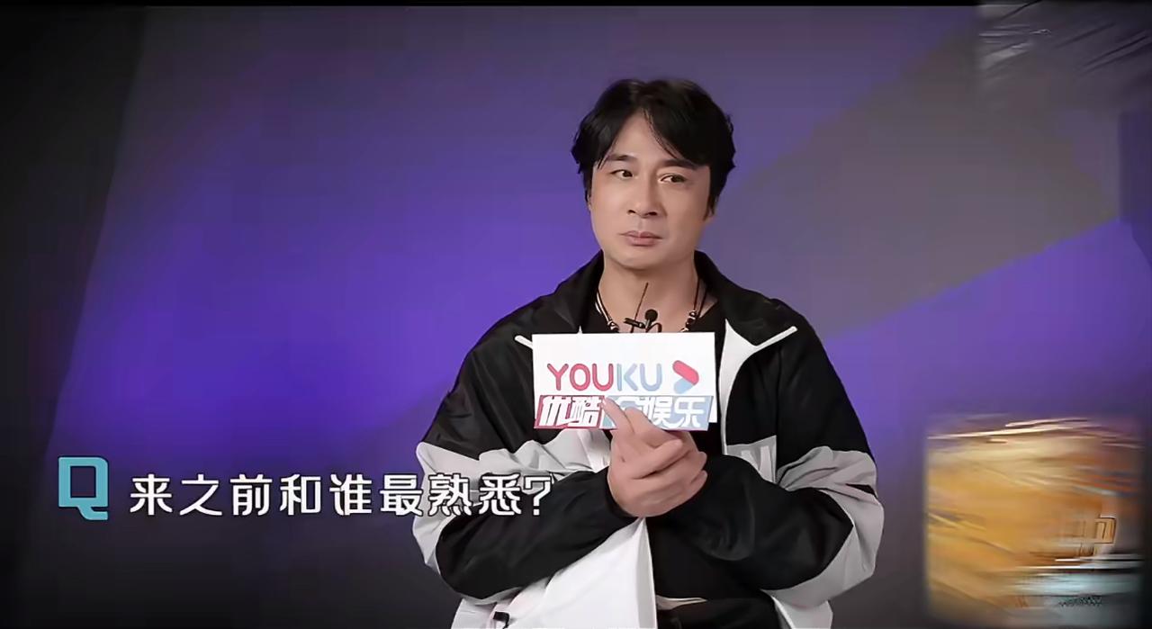 原来在追光前吴镇宇就认识陈楚生了。生哥的人脉圈非常不可思议。他竟然与看似无交