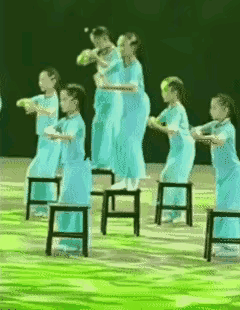 此女长大后必成大器