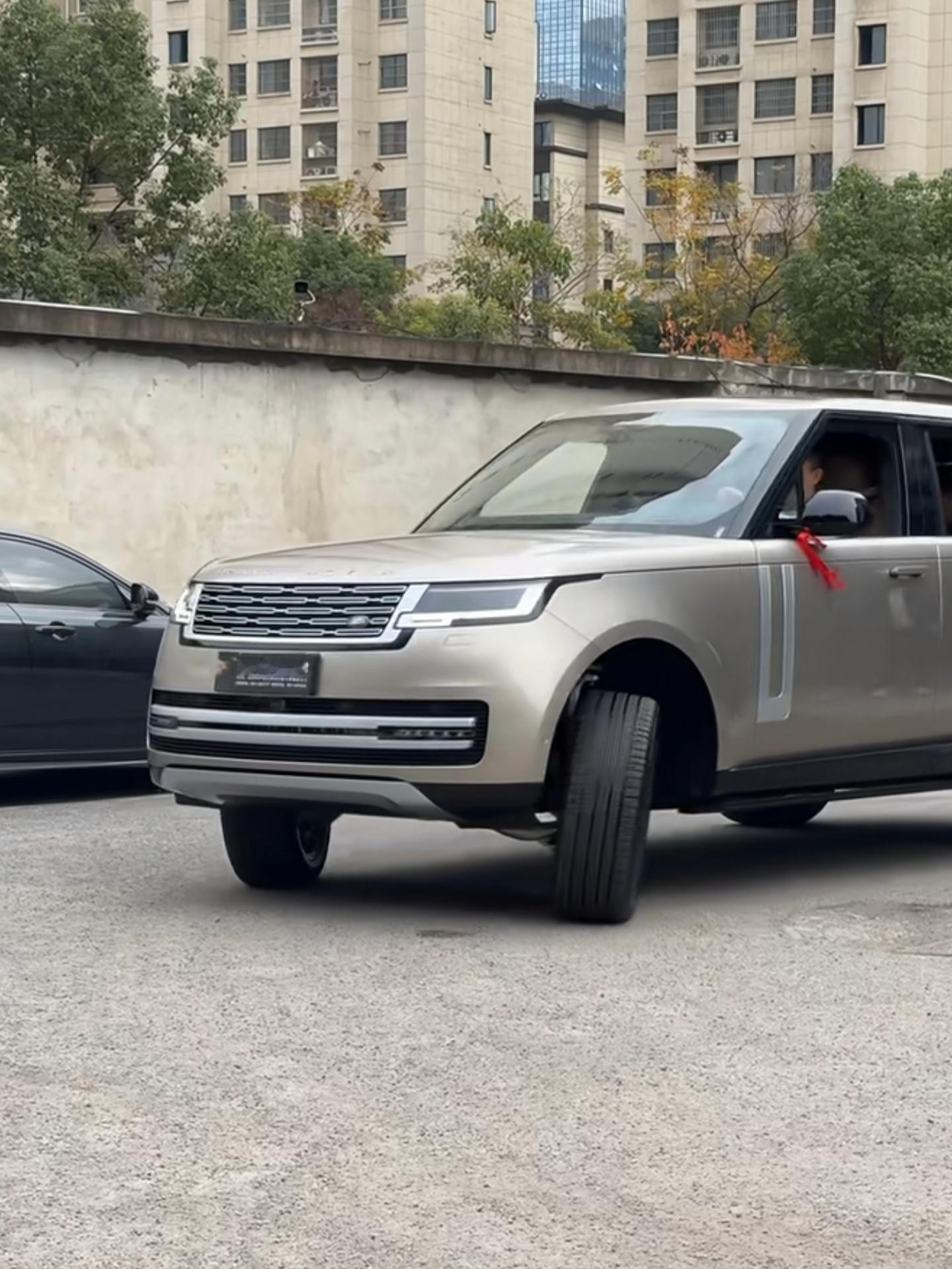 大揽胜也扛不住这个死亡视角