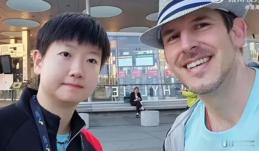 不到瑞典，不知道莎莎如此受老外欢迎，关键是追星莎莎的都是帅哥！你看莎莎这合影