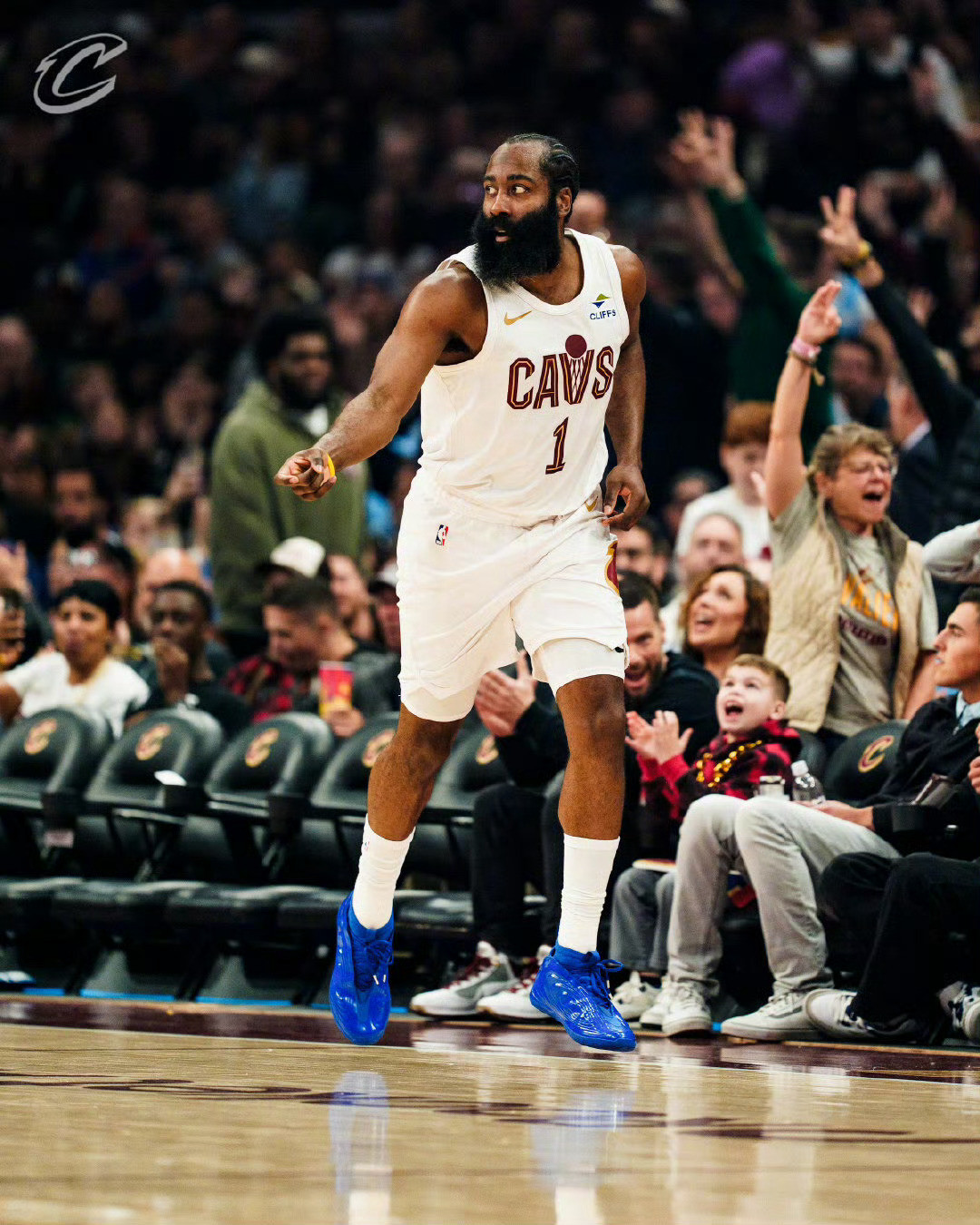 哈登谈职业生涯如果没有冠军是否会觉得圆满？哈登：“我觉得是，百分之百是。我所取得